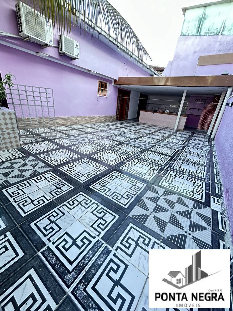 Casa, 3 quartos, 290 m² - Foto 2