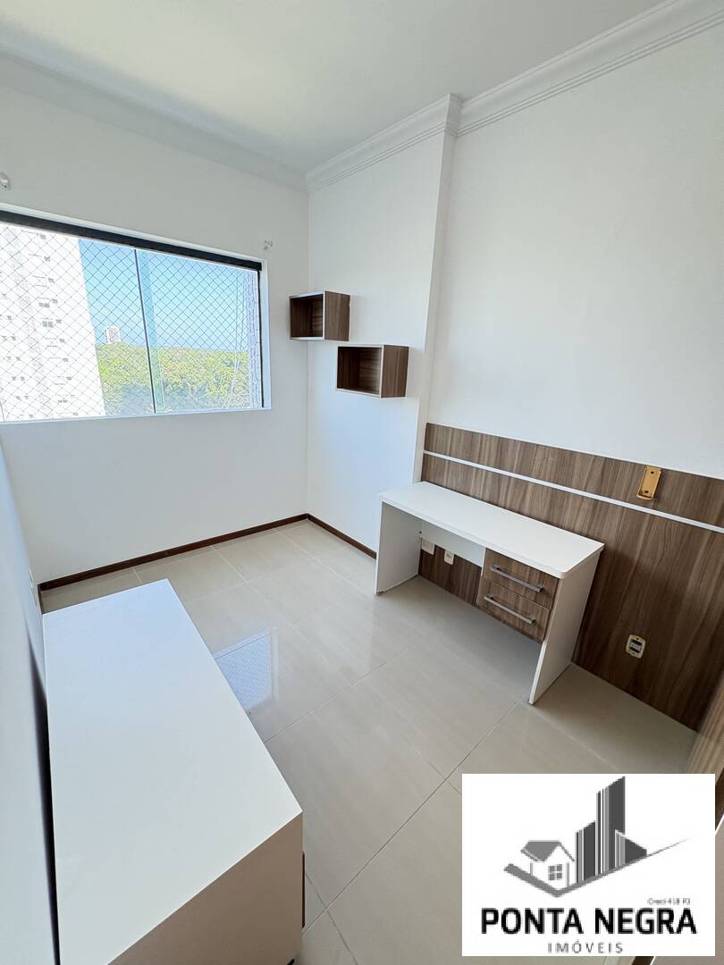 Apartamento à venda com 3 quartos, 94m² - Foto 7