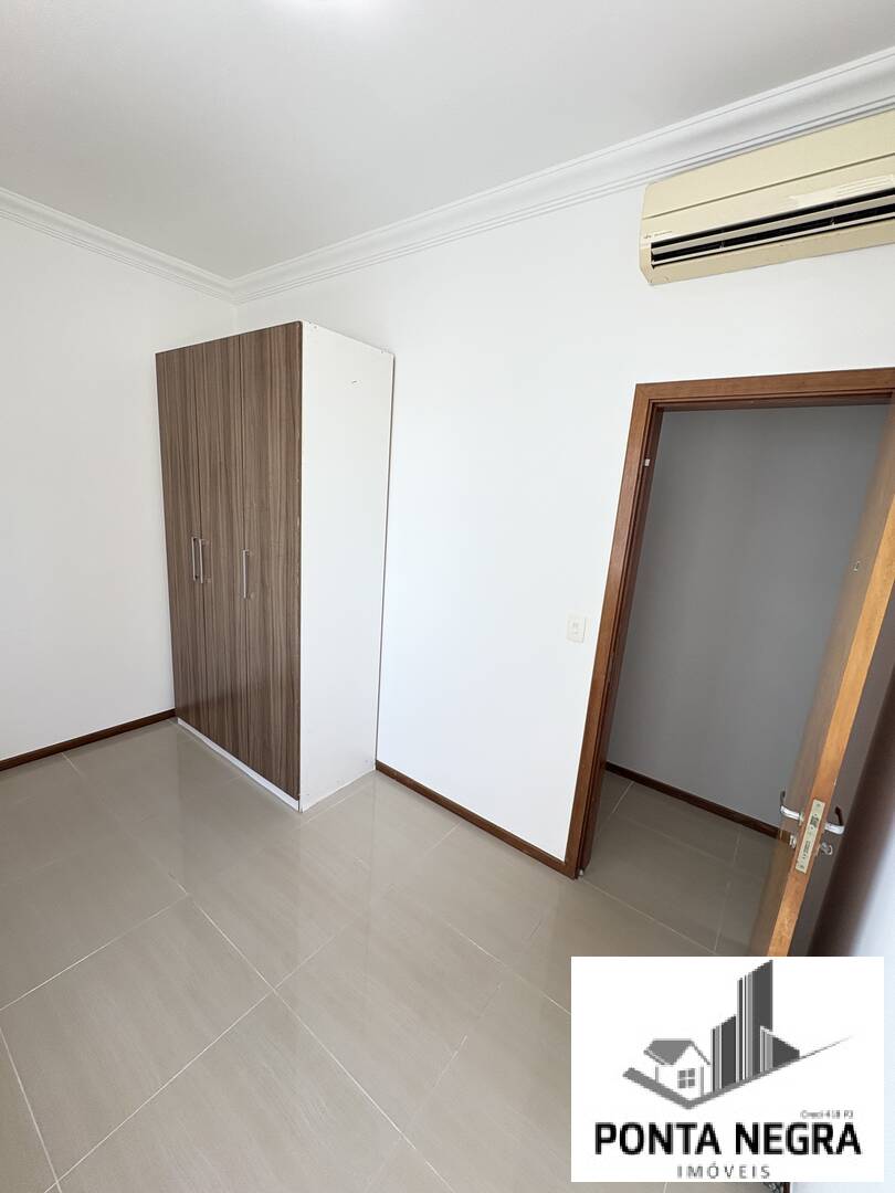 Apartamento à venda com 3 quartos, 94m² - Foto 12