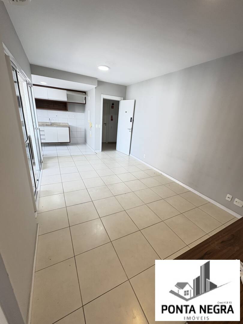 Apartamento à venda com 3 quartos, 90m² - Foto 4