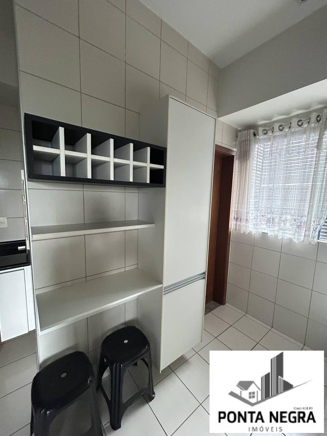Apartamento para alugar com 2 quartos, 70m² - Foto 13