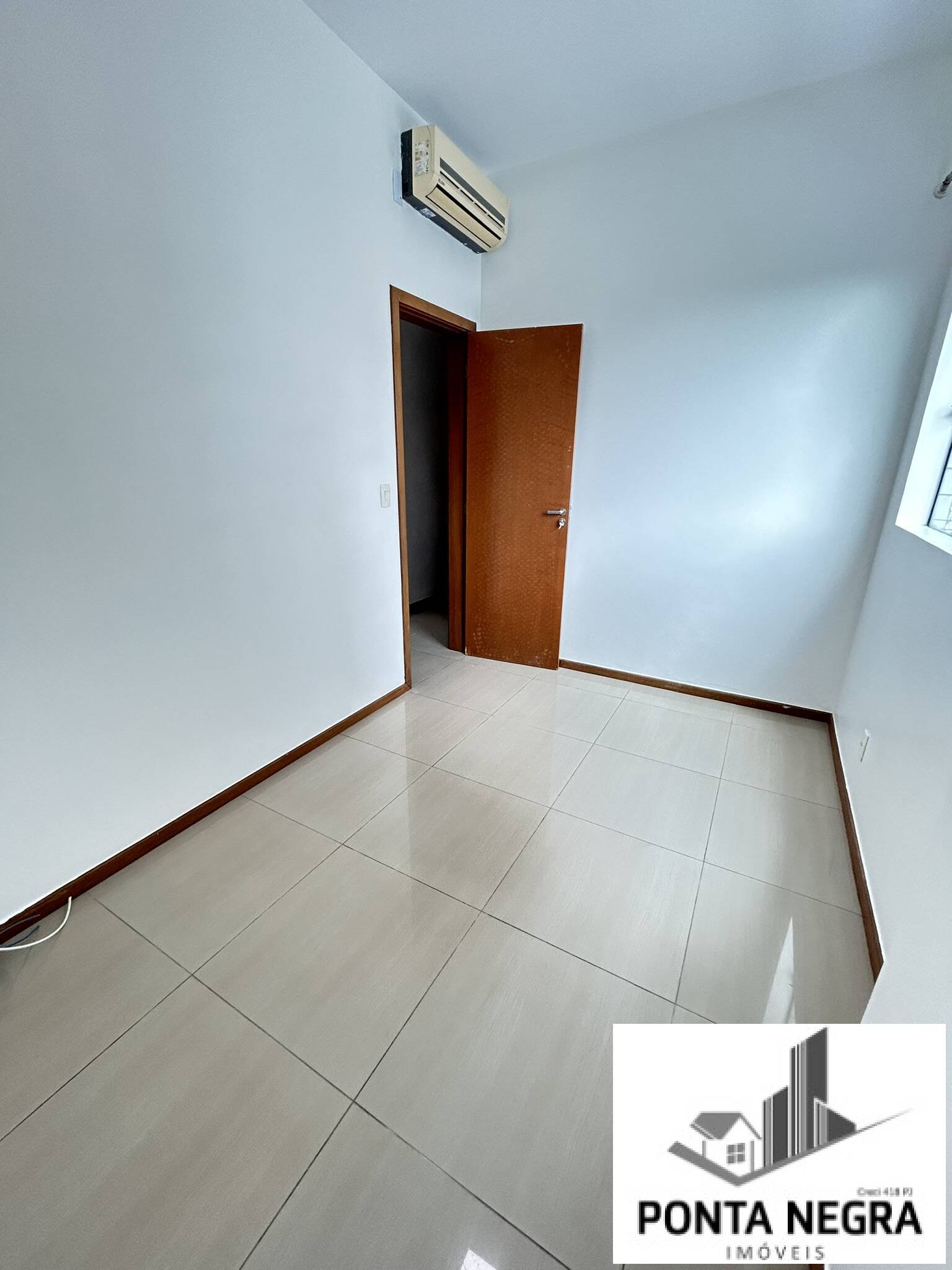 Apartamento para alugar com 3 quartos, 94m² - Foto 13