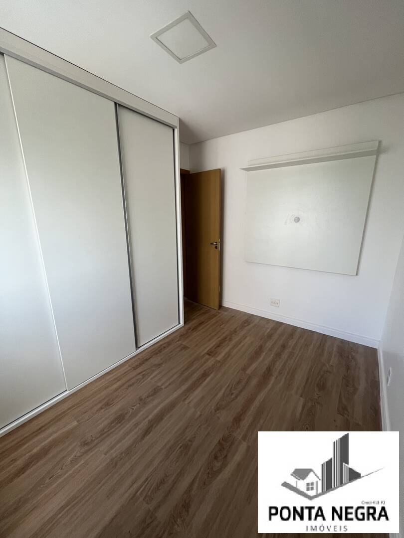 Apartamento à venda com 2 quartos, 64m² - Foto 11