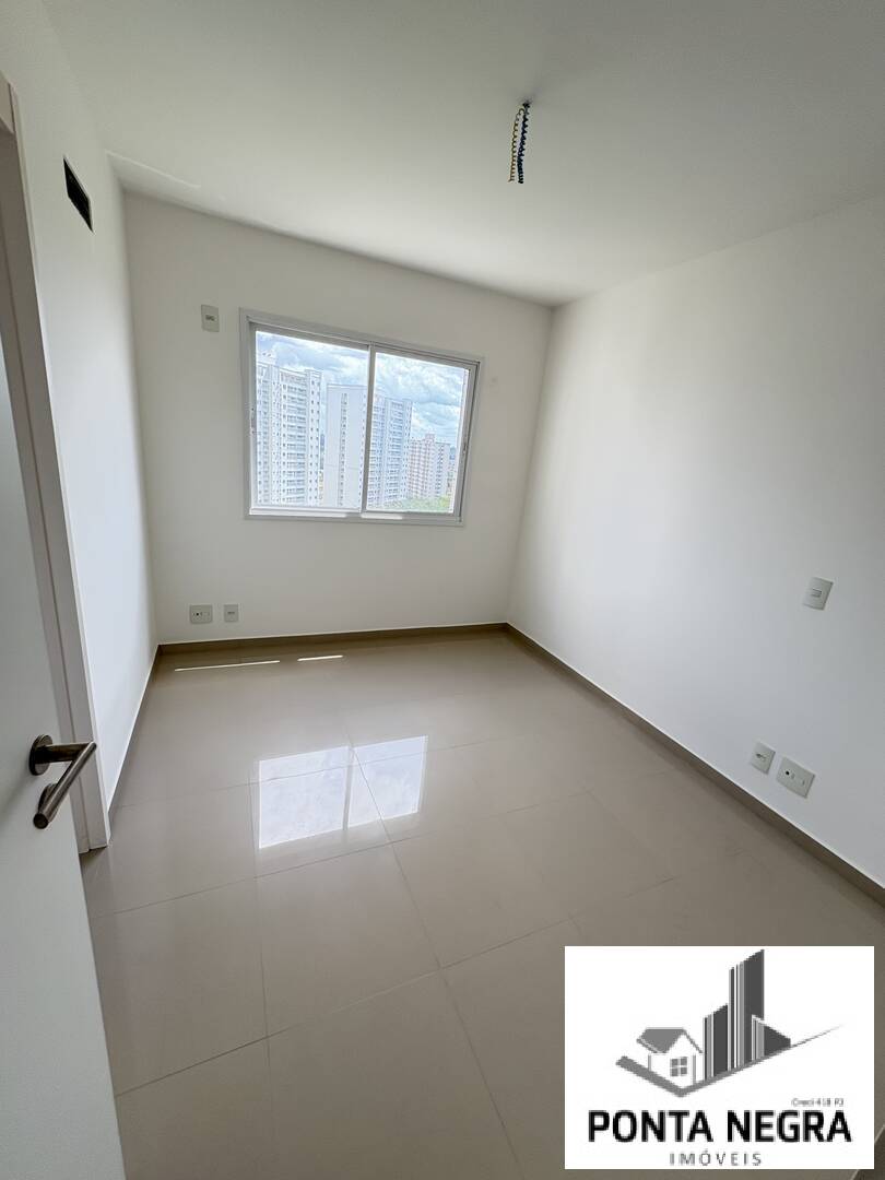 Apartamento à venda com 3 quartos, 134m² - Foto 19