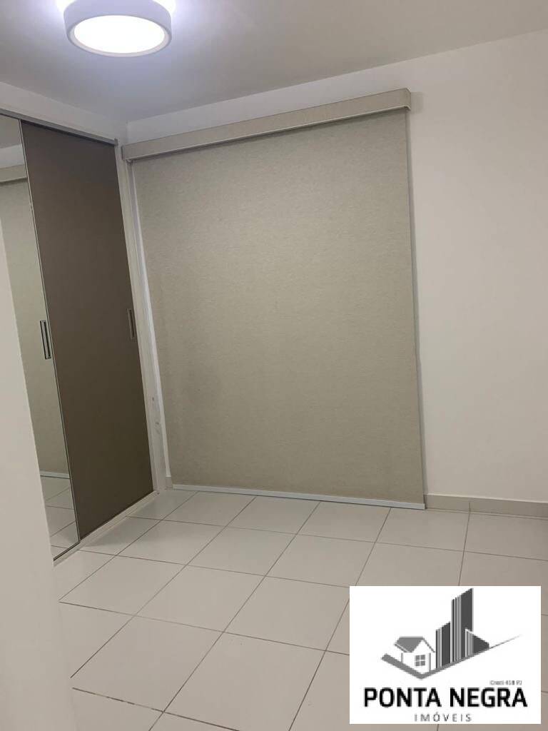 Apartamento à venda com 2 quartos, 66m² - Foto 3