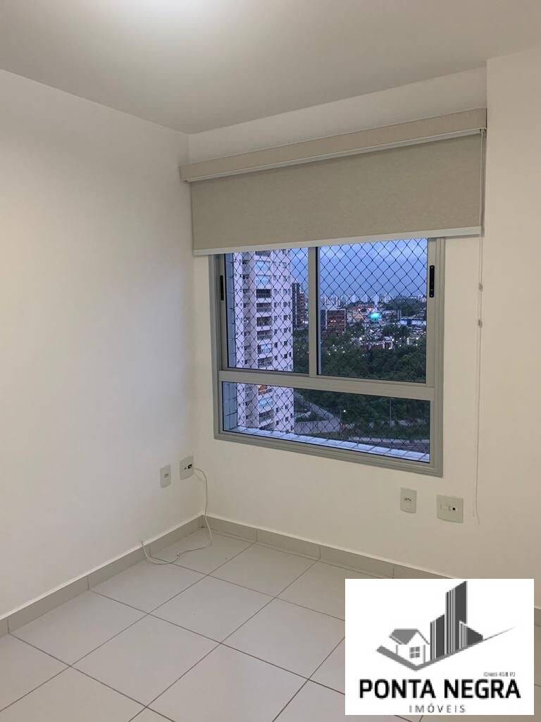 Apartamento à venda com 2 quartos, 66m² - Foto 4