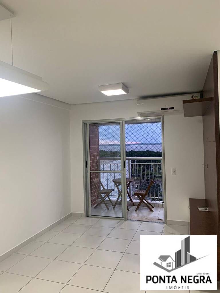 Apartamento à venda com 2 quartos, 66m² - Foto 9