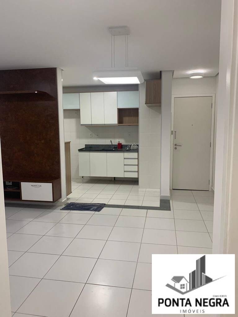 Apartamento à venda com 2 quartos, 66m² - Foto 12