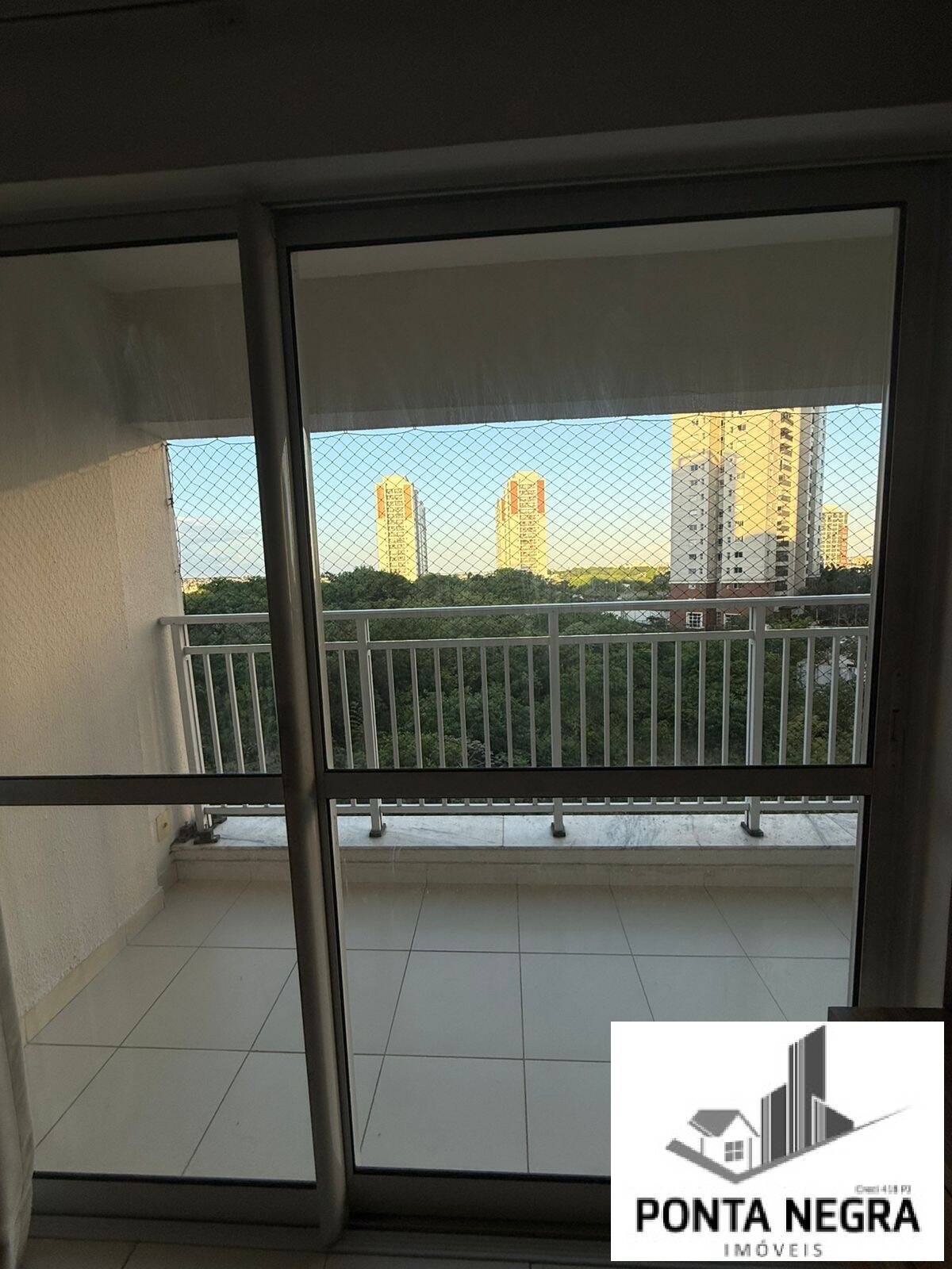 Apartamento à venda com 2 quartos, 67m² - Foto 11