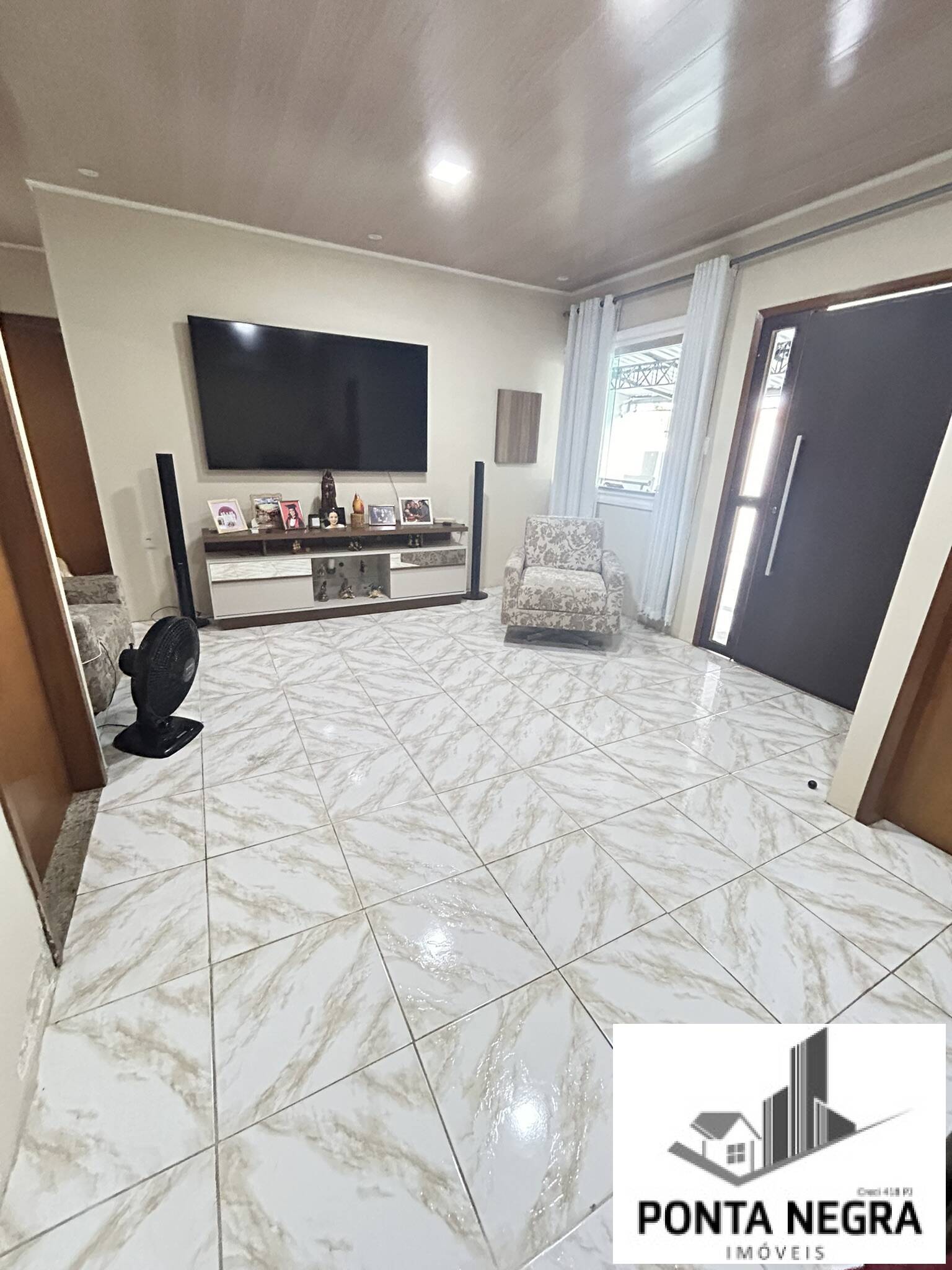 Casa à venda com 4 quartos, 229m² - Foto 8