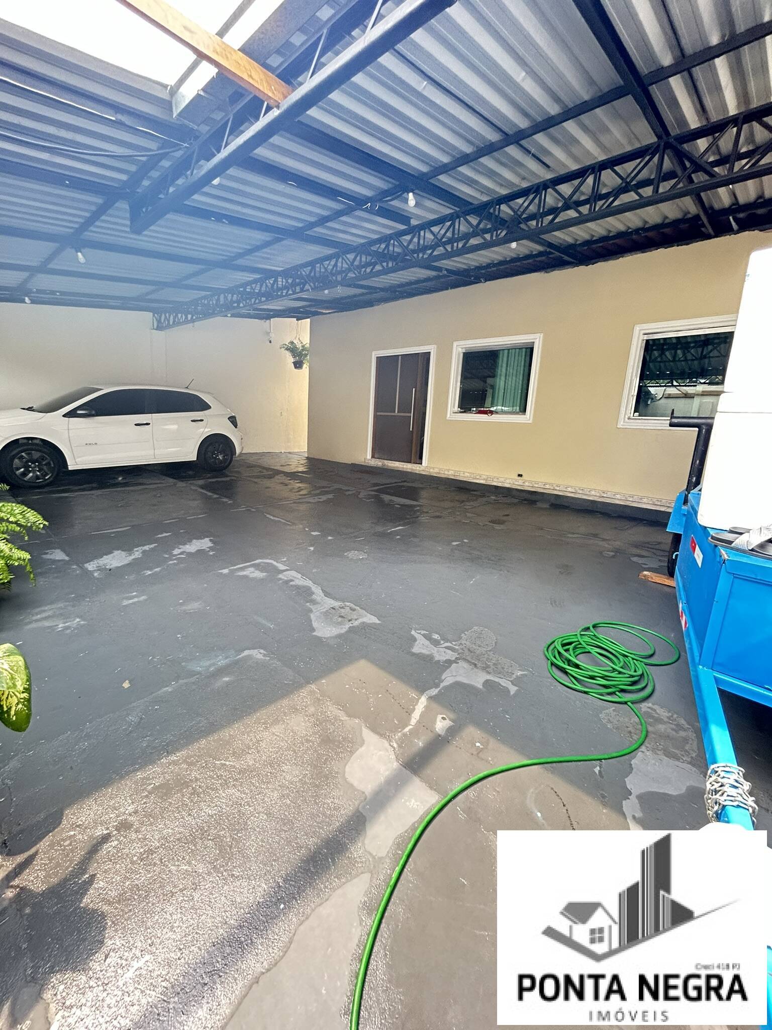 Casa à venda com 4 quartos, 229m² - Foto 4