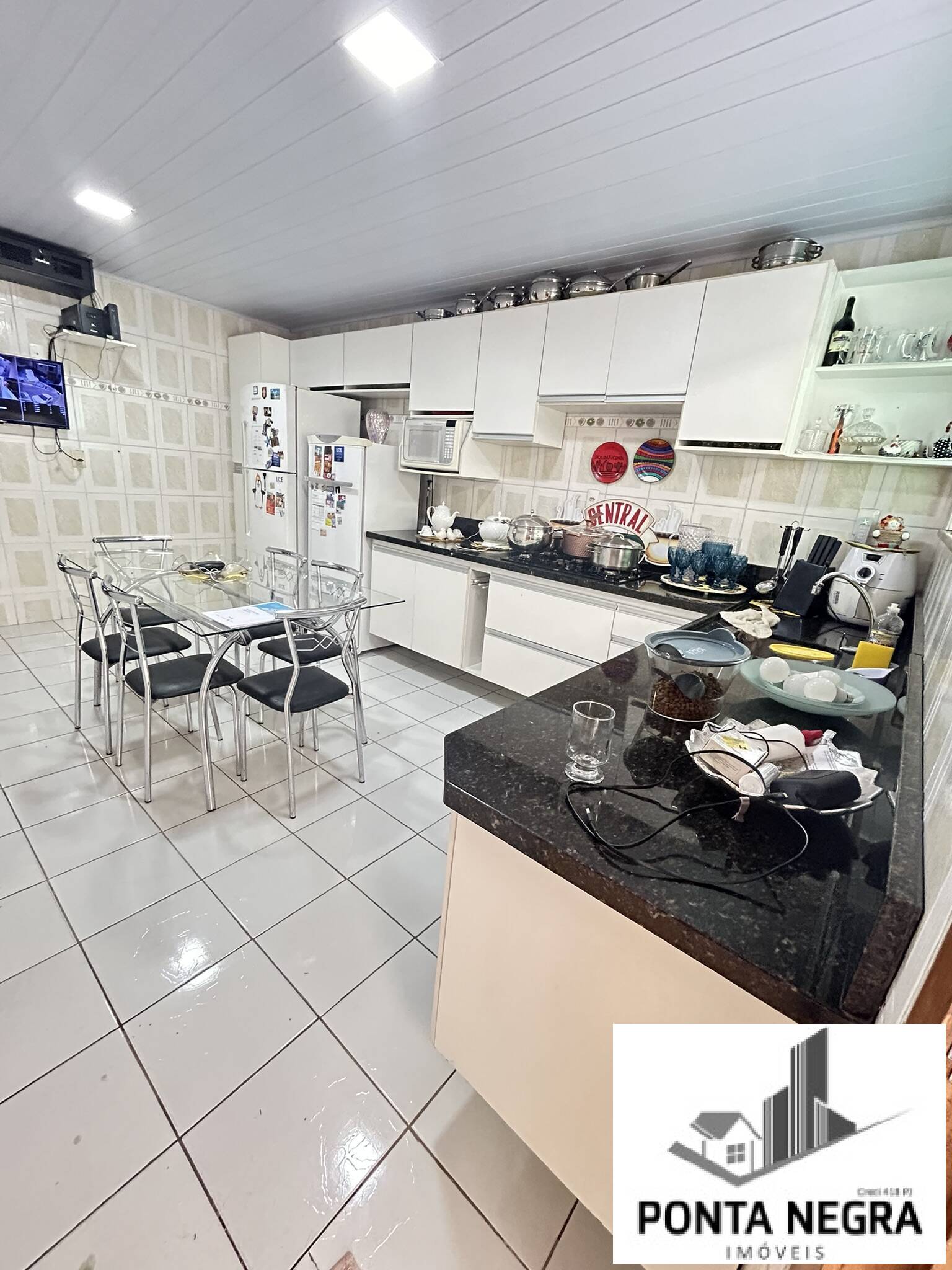 Casa à venda com 4 quartos, 229m² - Foto 15