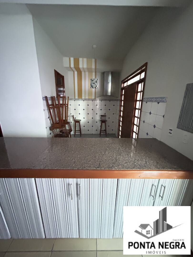 Casa à venda com 3 quartos, 290m² - Foto 13